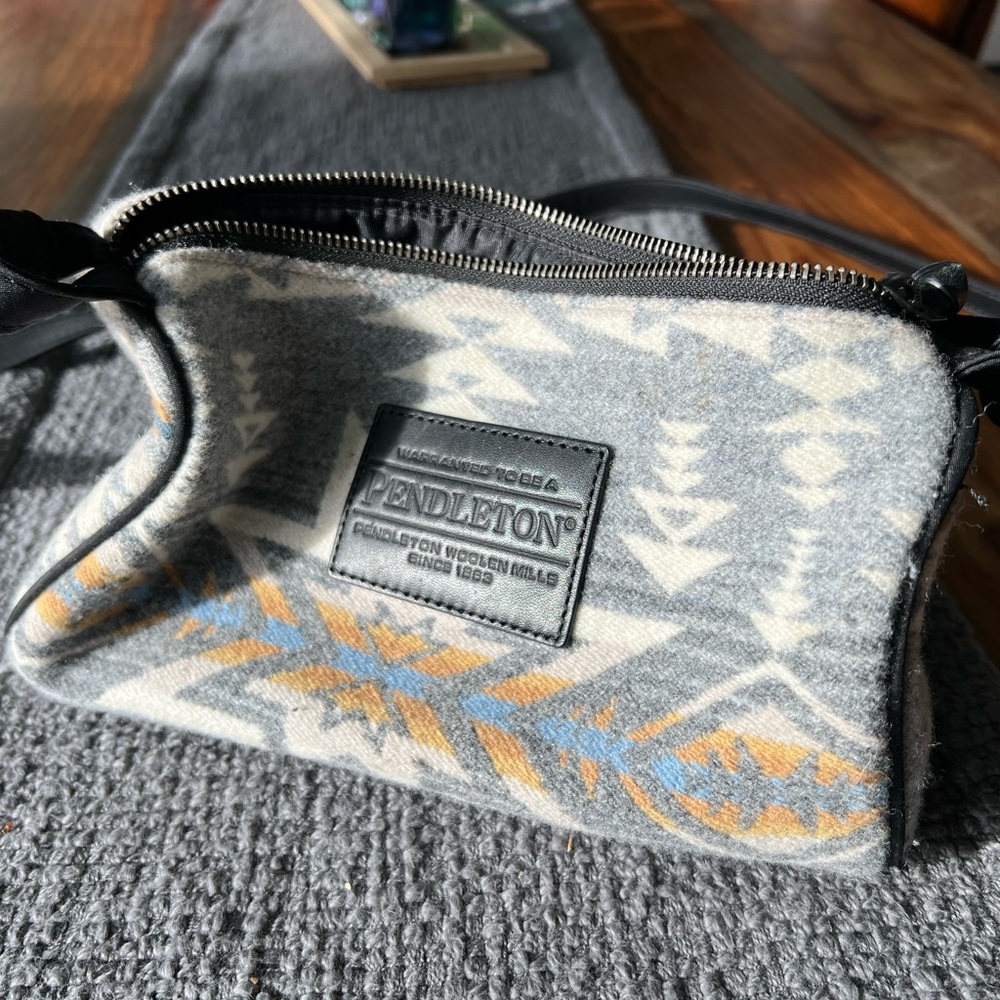 Native American print Pendleton wool purse !